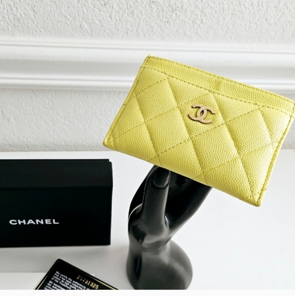 Chanel Yellow Caviar Leather Card Holder - Picture 1 of 9